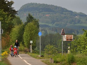 Blick vom Milseburgradweg zur Milseburg