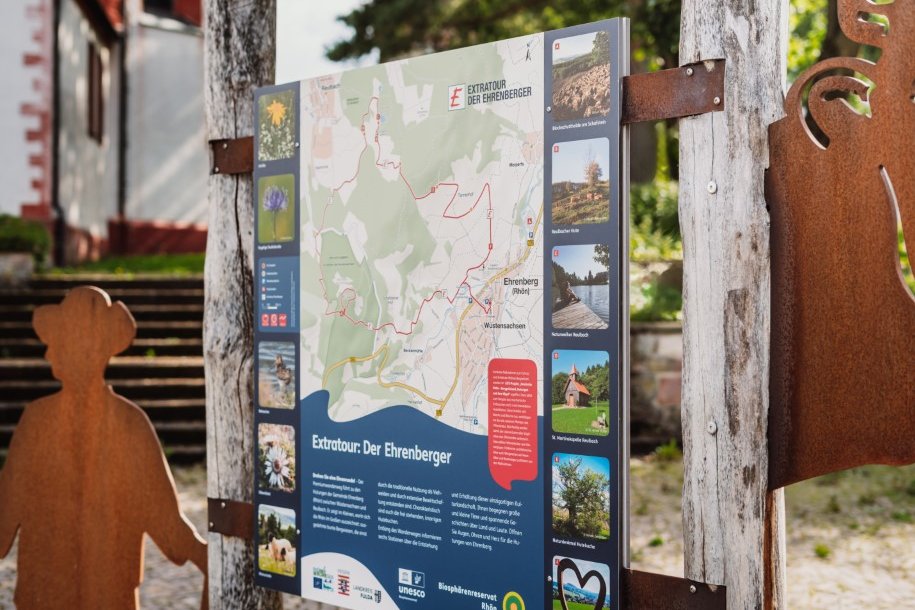 Starttafel der Extratour Der Ehrenberger in Wüstensachsen